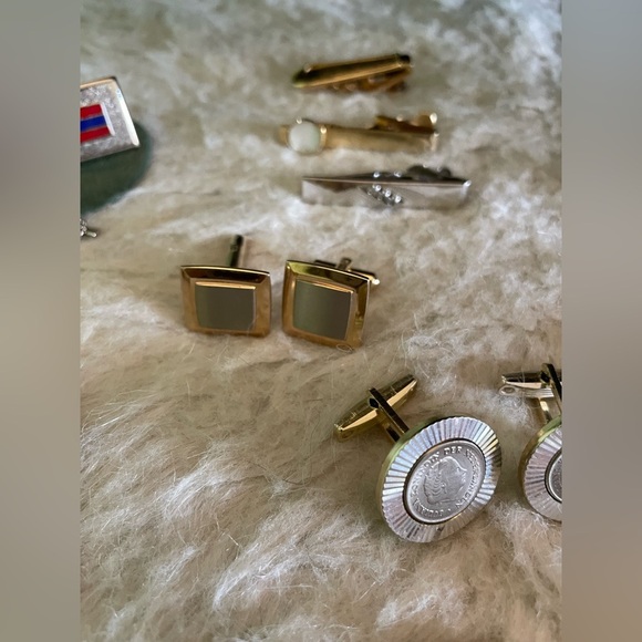 Elegant Gold and Silver Cufflinks and Tie Clip Collection - Picture 3 of 16